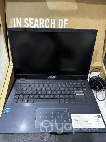 Notebook básico NUEVO marca ASUS
