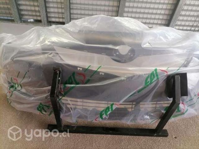 Yaris sedan parachoque delantero