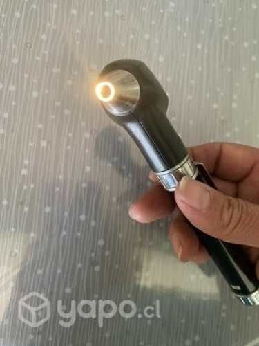 Otoscopio de marca welehallyn con Luz incorpora