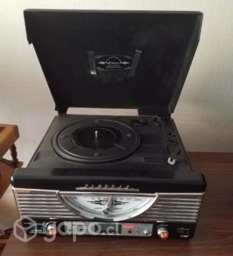 Radio Vintage con tornamesa