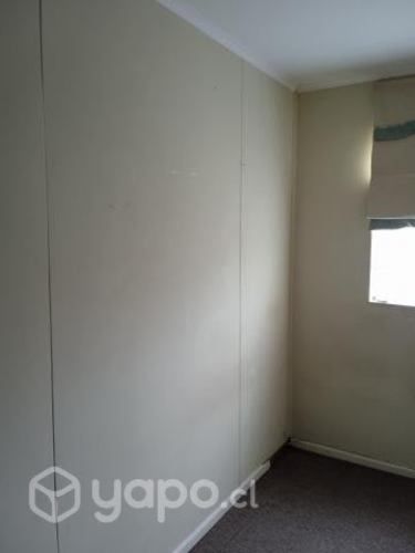 Se arrienda pieza para una persona