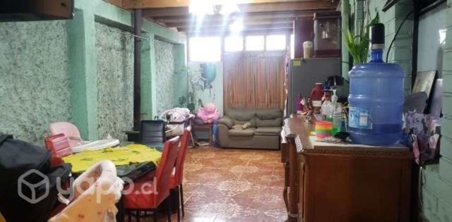 Amplia casa en peñaflor