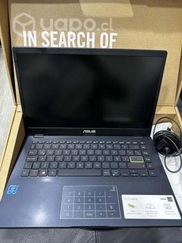 Notebook NUEVO marca ASUS