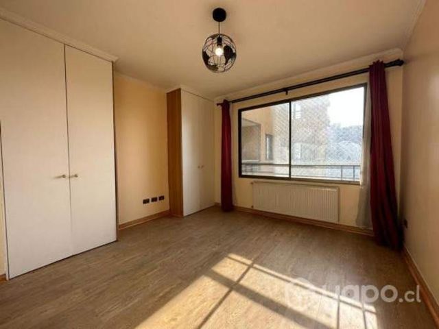 Departamento frente mall florida center