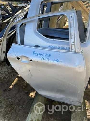 Puerta Peugeot 208