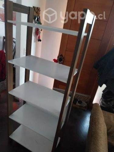 Repisa en excelente estado