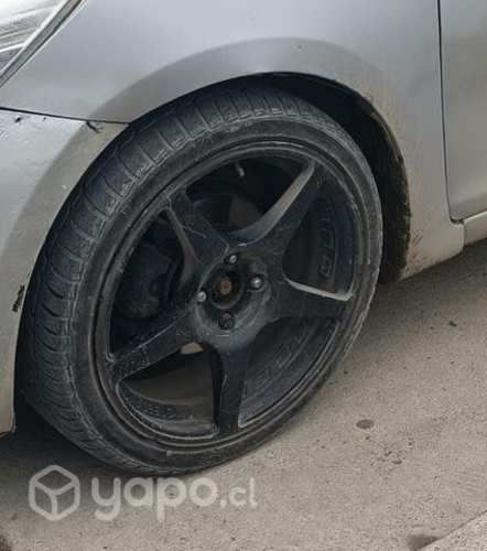 Llantas con neumáticos