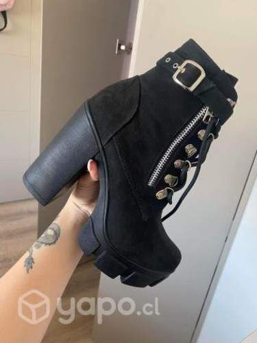 Botines negros