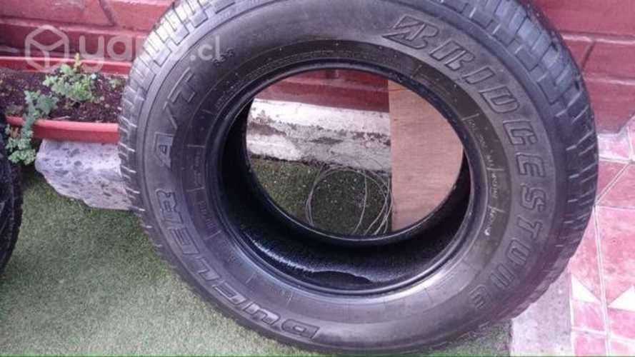 Neumatico 255/70 R16 Bridgestone Dueler A/T