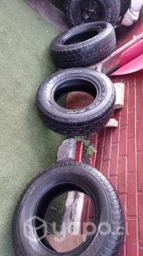 Neumatico 255/70 R16 Bridgestone Dueler A/T