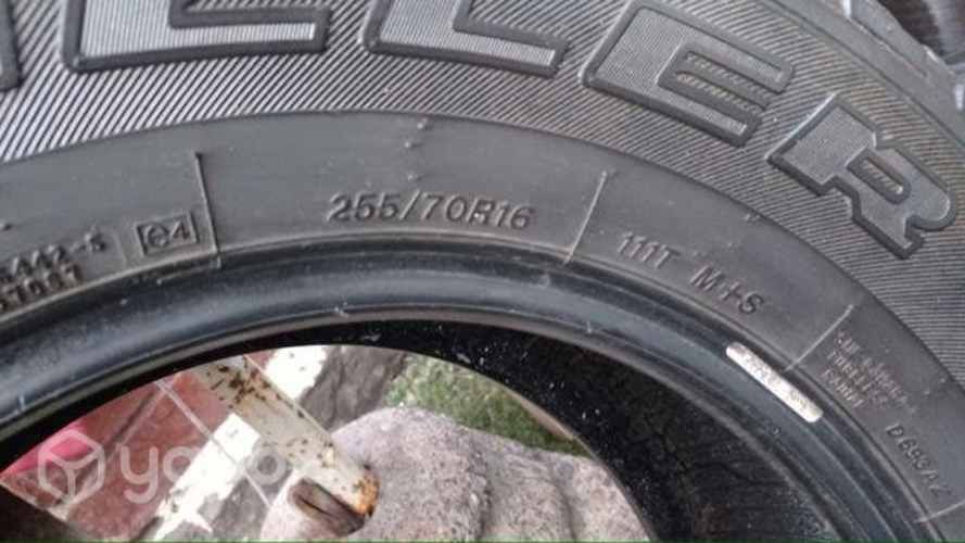 Neumatico 255/70 R16 Bridgestone Dueler A/T