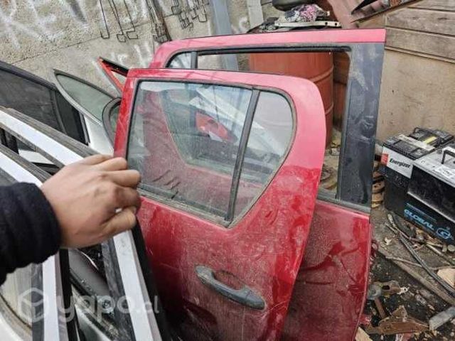 Puerta toyota hilux 2020