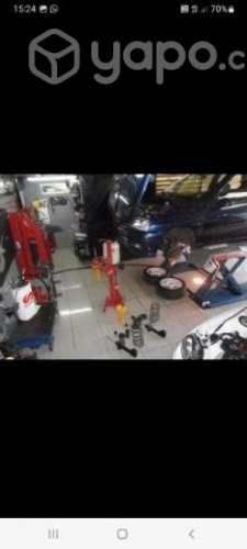 Elevador automotriz Nussbaum.