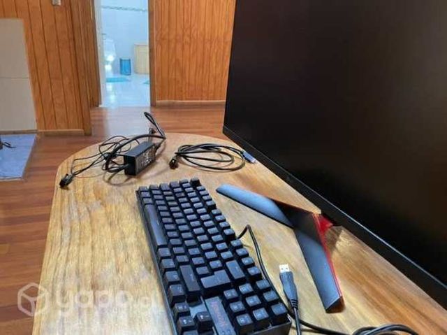 Teclado y monitor (2x1)