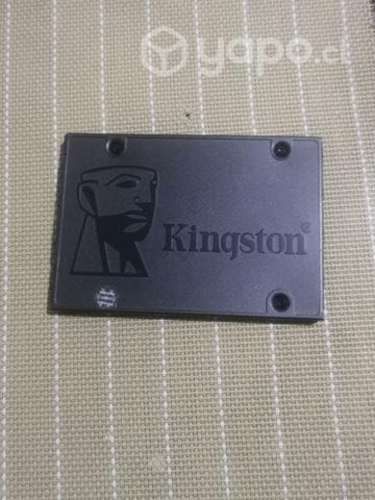 Disco duro marca Kingston 240 gb