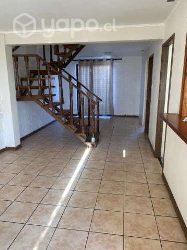 Se arrienda casa en uno oriente