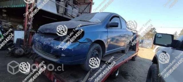 Espejo lado izquierdo Toyota Yaris 2001