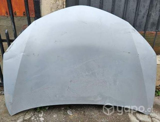 Capot Corolla 2014 2017 detalle leve original.