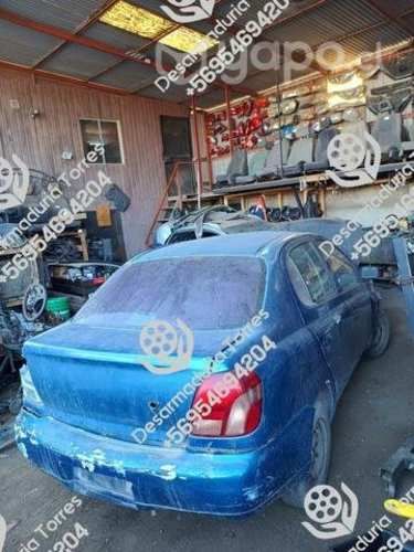 Luneta trasera Toyota Yaris 2001 sedan