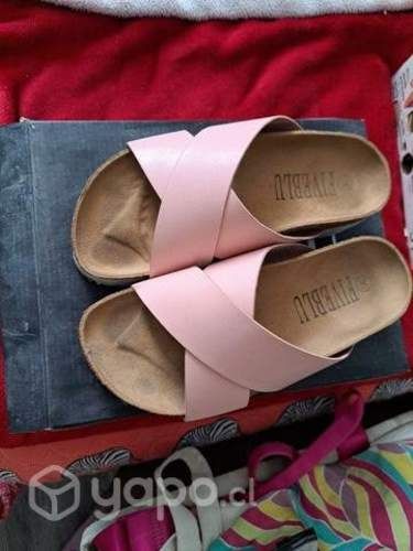 Sandalias rosadas