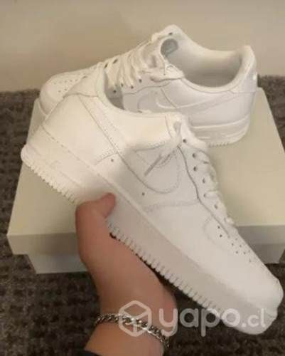 Zapatillas AIR FORCE 1 Blancas y Negras