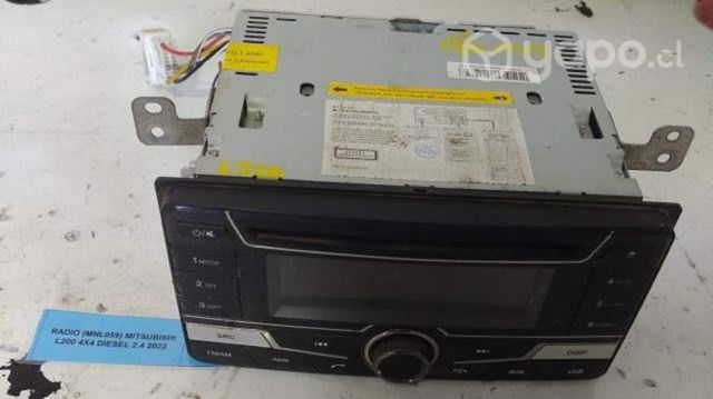 Radio (MNL059) Mitsubishi L200 4x4 Diesel 2.4 2022