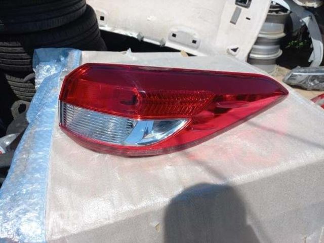 Foco trasero derecho Toyota Yaris 2018 2023 ORIGIN