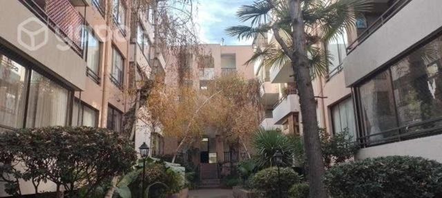 Excelente Depto La Reina, Frente a Supermercado