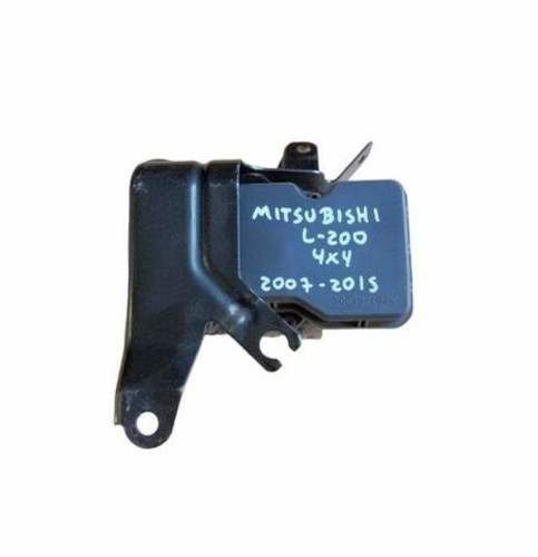 Módulo ABS Mitsubishi L200 2007-2015 4x4 Mecánico