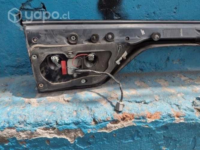 Embellecedor Dodge Durango 2014-22