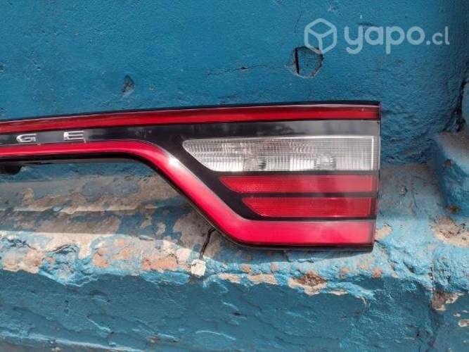 Embellecedor Dodge Durango 2014-22