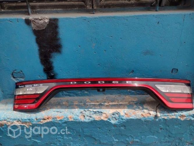 Embellecedor Dodge Durango 2014-22