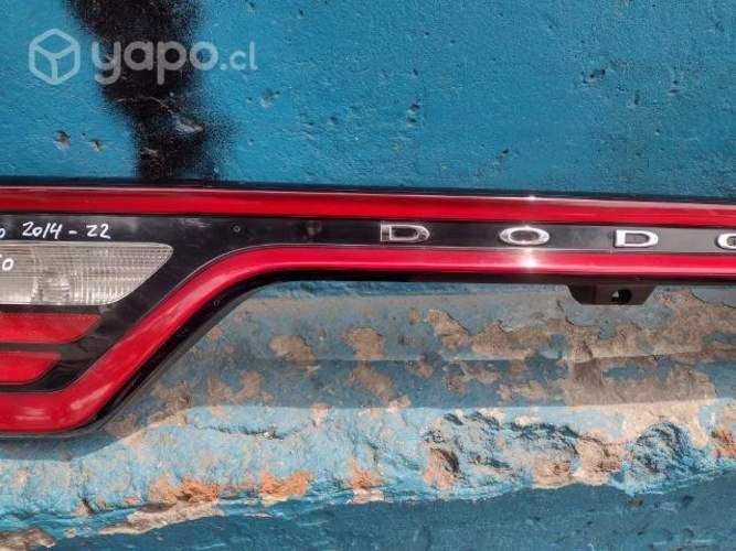 Embellecedor Dodge Durango 2014-22