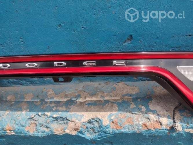 Embellecedor Dodge Durango 2014-22