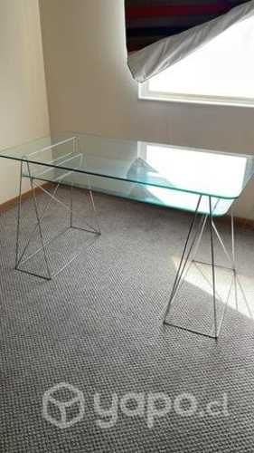 Escritorio vidrio nuevo