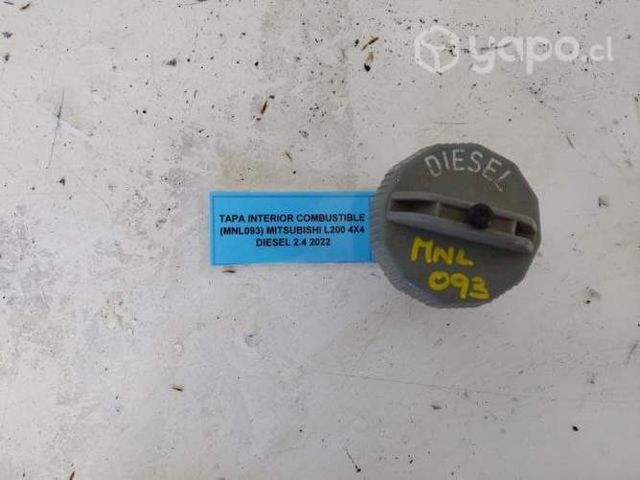Tapa Interior Combustible (MNL093) Mitsubishi L200