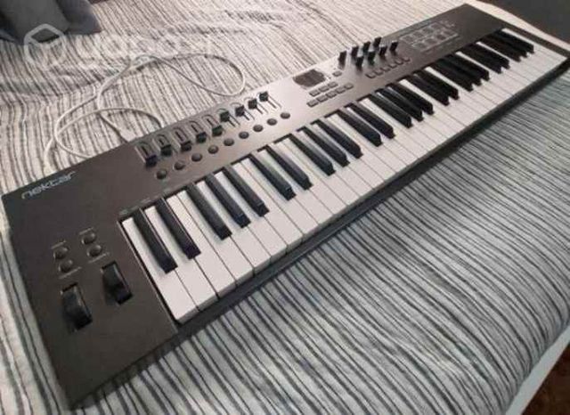 Controlador MIDI Nektar Impact LX61 +