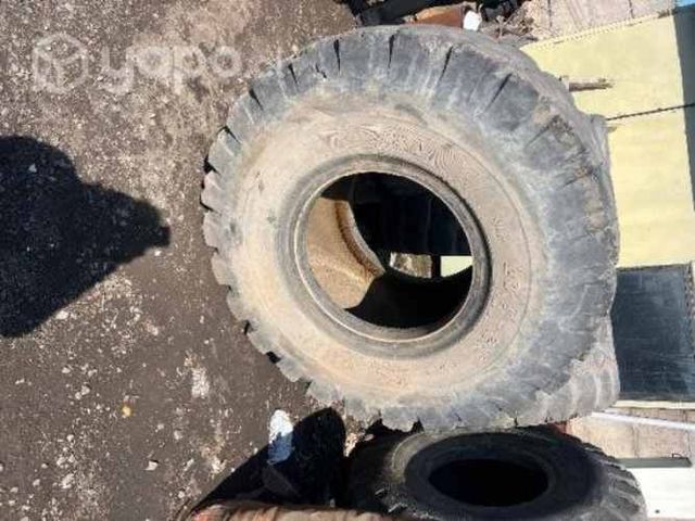 Neumático aro 25 cargador frontal