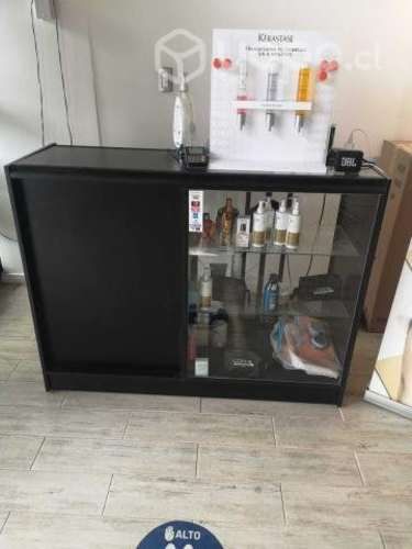 Muebles e insumos peluqueria