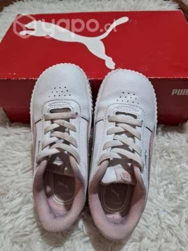 Zapatillas de niña puma.