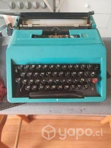 Maquina de escribir Antigua