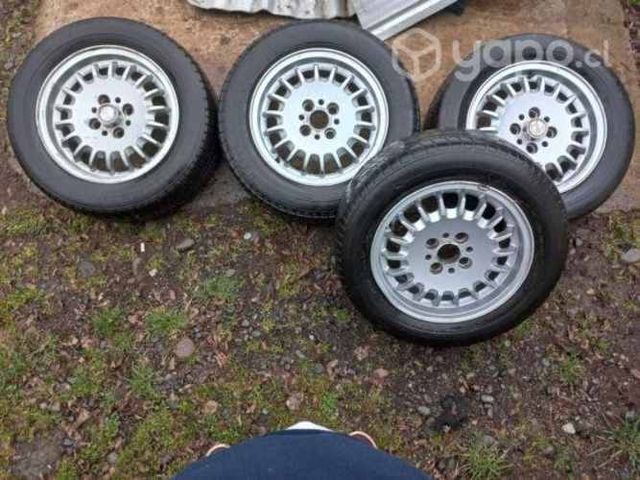 Juego de Llantas aro 14 BMW excelente estado