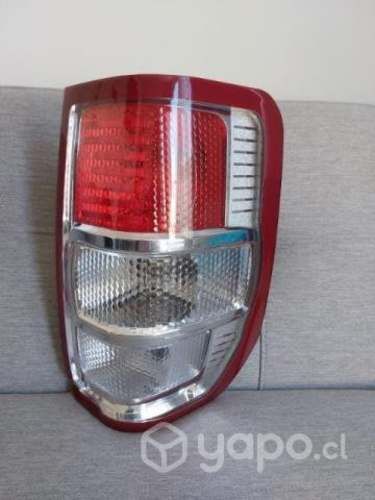 Foco trasero izquierdo Ford ranger