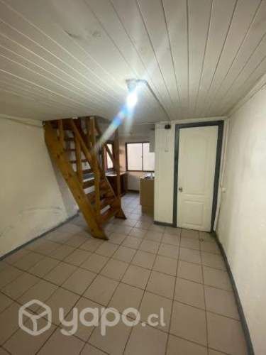 Se arrienda casa interior