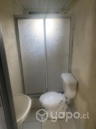 Se arrienda casa interior