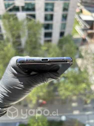 Samsung Galaxy S22 Plus negro, seminuevo en caja