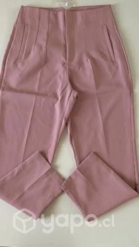 Pantalones con pinzas estilo Zara