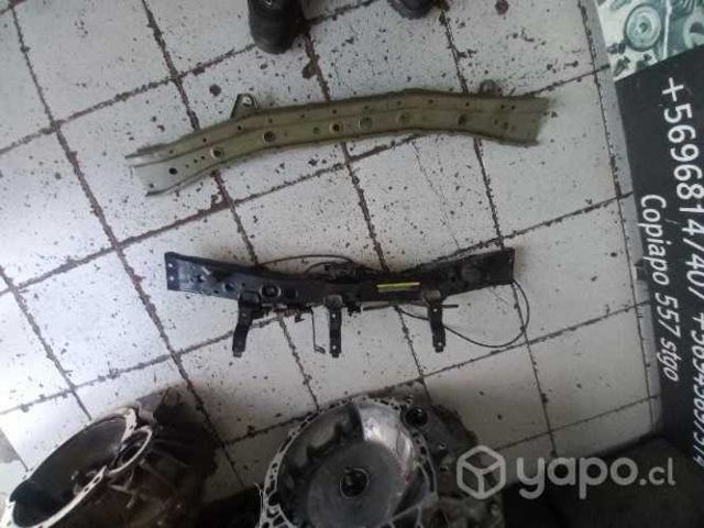 Frontal superior y inferior Nissan march 2018