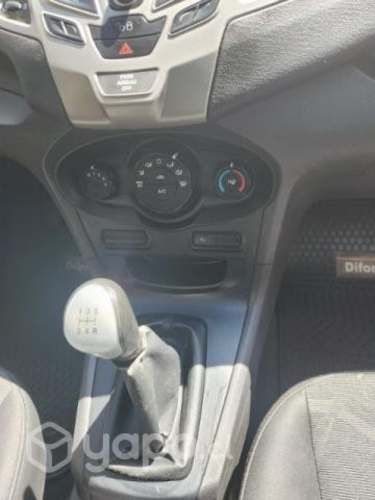 Ford fiesta 2012