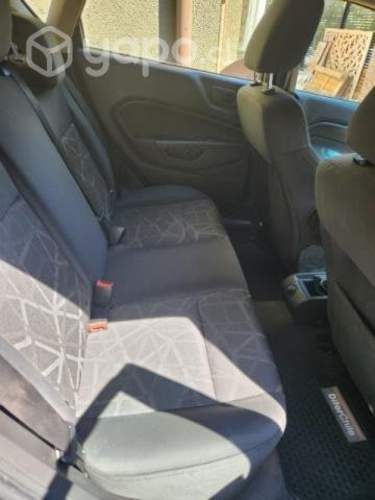 Ford fiesta 2012